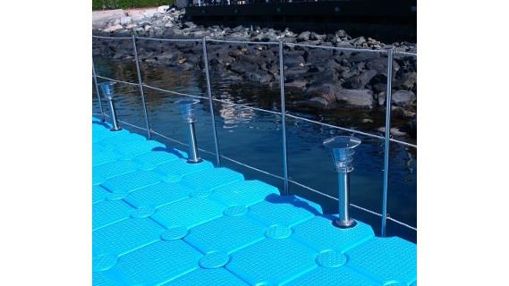 Modular floating pontoon installed at the shoreline